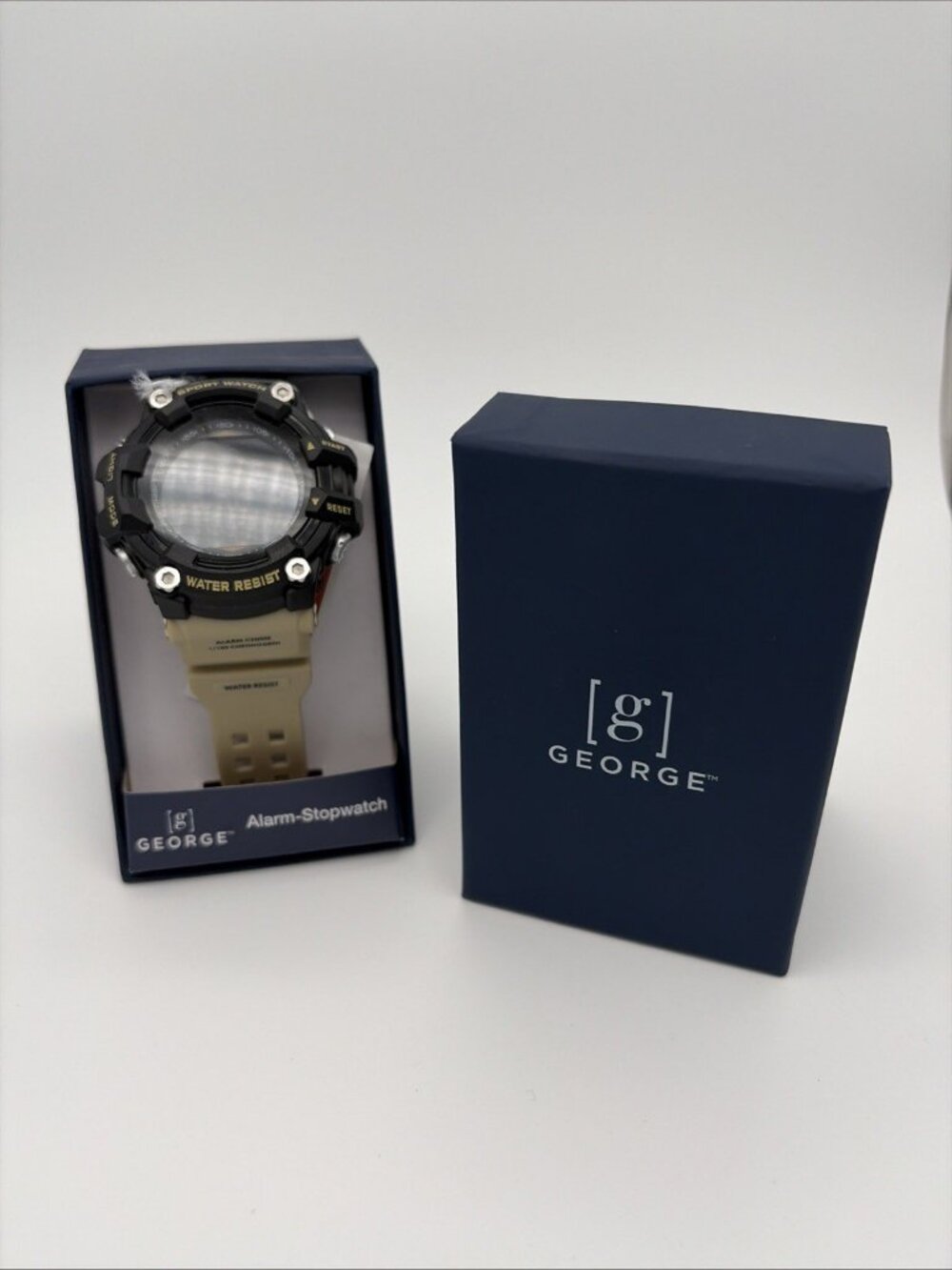 George Mens Digital Sport Wristwatch Plastic Strap w/ Light Water Resistance NWB